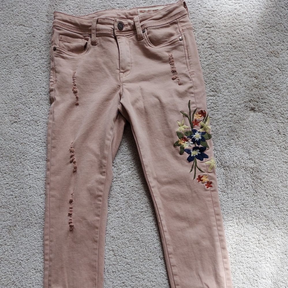 Cute, stretchy jean/jeggings.